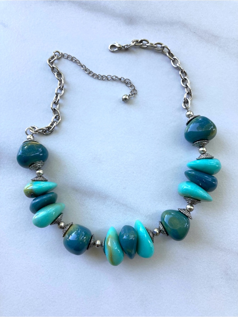 Statement Faux Turquoise Teal Bead Choker Necklace Acrylic / Molded Plastic